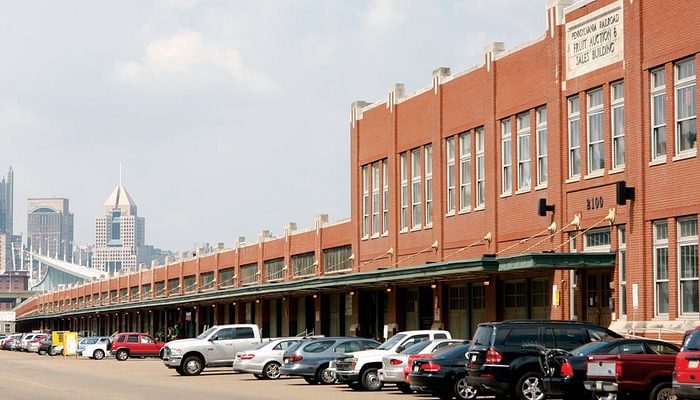 07 15 jw buncher fruit auction building 900x506x2000 1120 0 144