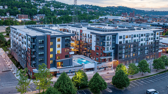 Connection portfolio 1920x915