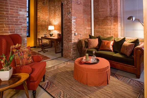 Cork Factory livingspace streched in 2 BR