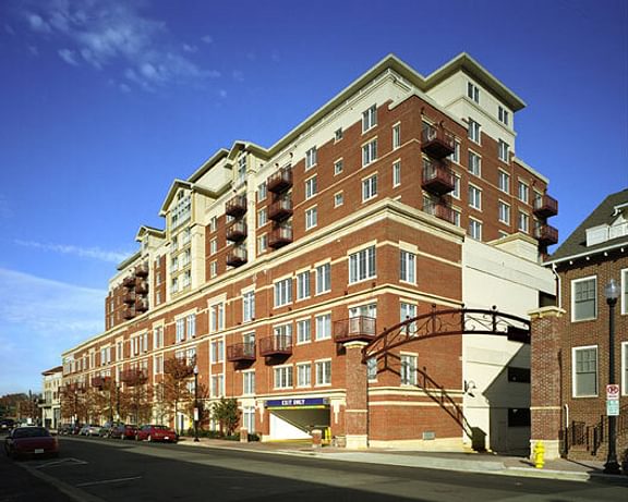 Mc Clarendon SS102 110902 NAIOP